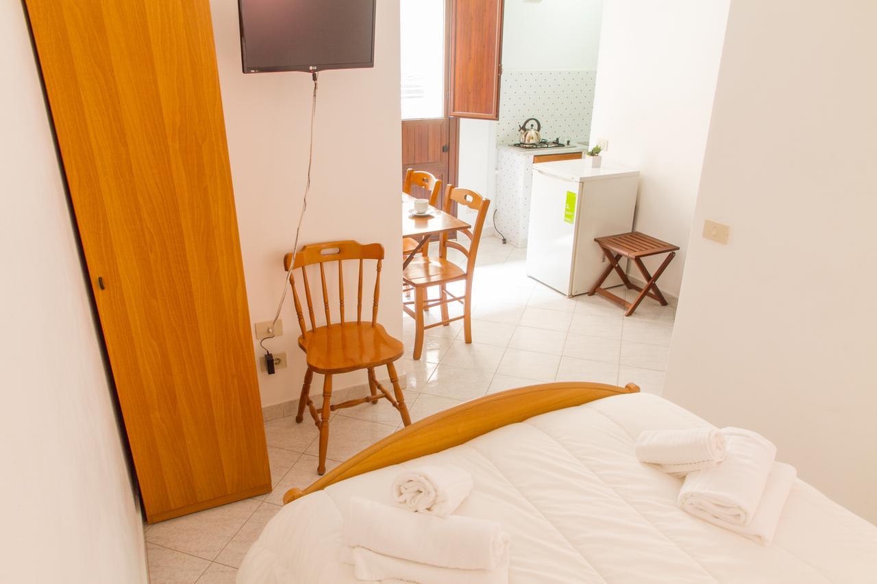 Bordonaro Mini Studio Apartment Cefalu Exterior photo